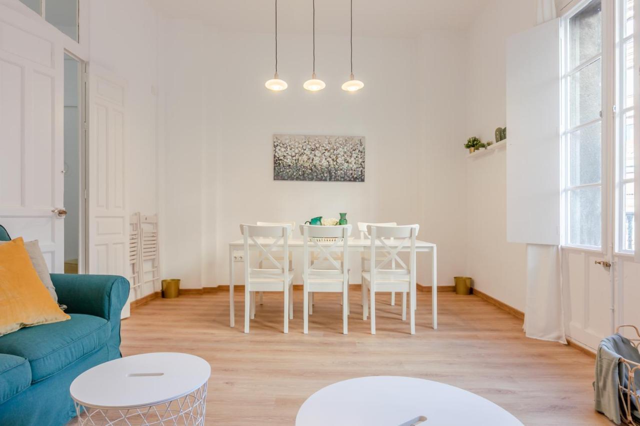 Avanti La Campana, Con Un Balcon Que Te Enamorara Del Ambiente De Sevilla Exterior foto