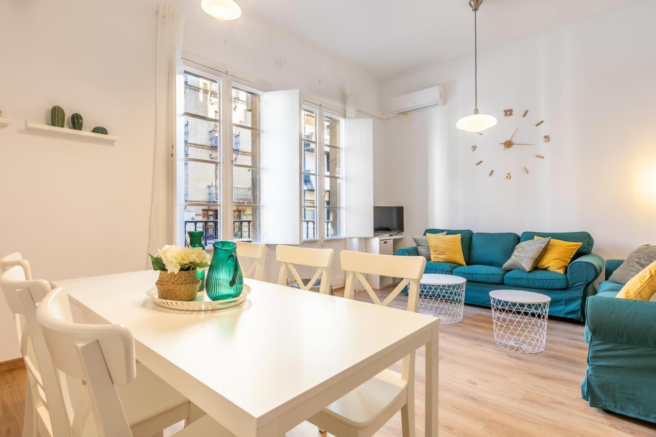 Avanti La Campana, Con Un Balcon Que Te Enamorara Del Ambiente De Sevilla Exterior foto