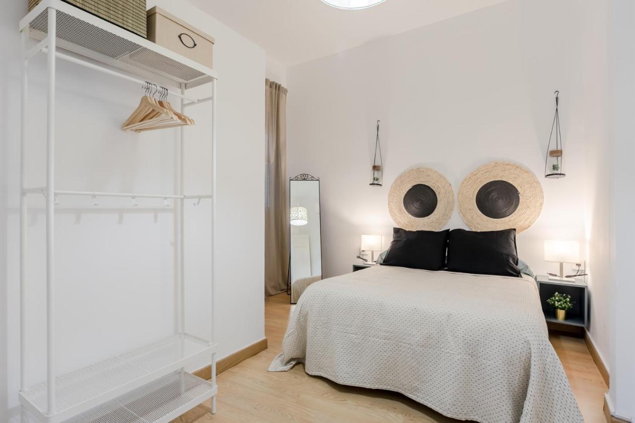 Avanti La Campana, Con Un Balcon Que Te Enamorara Del Ambiente De Sevilla Exterior foto